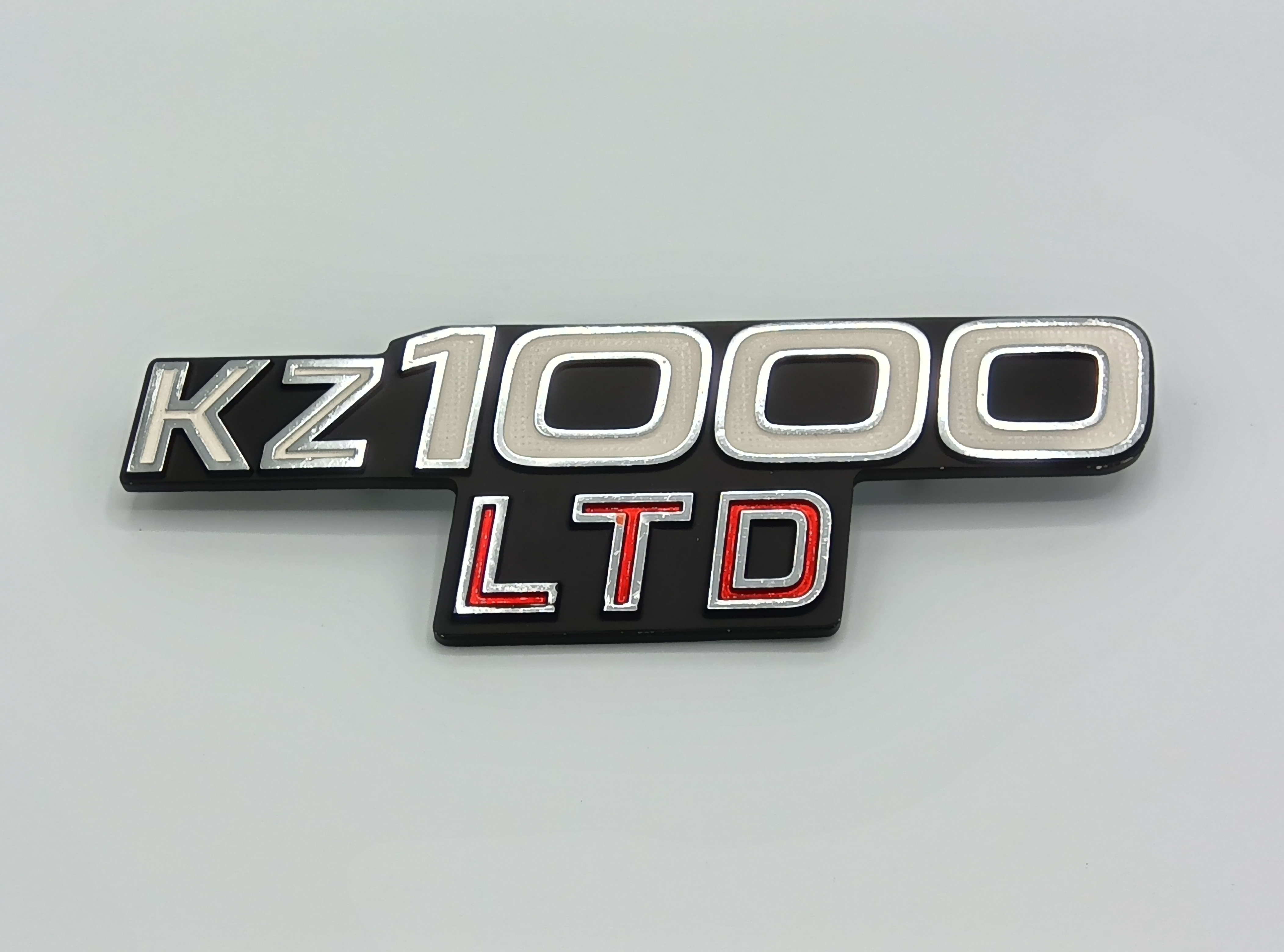 1977年 Z1000 SIDE COVER EMBLEM RH "KZ1000LTD"